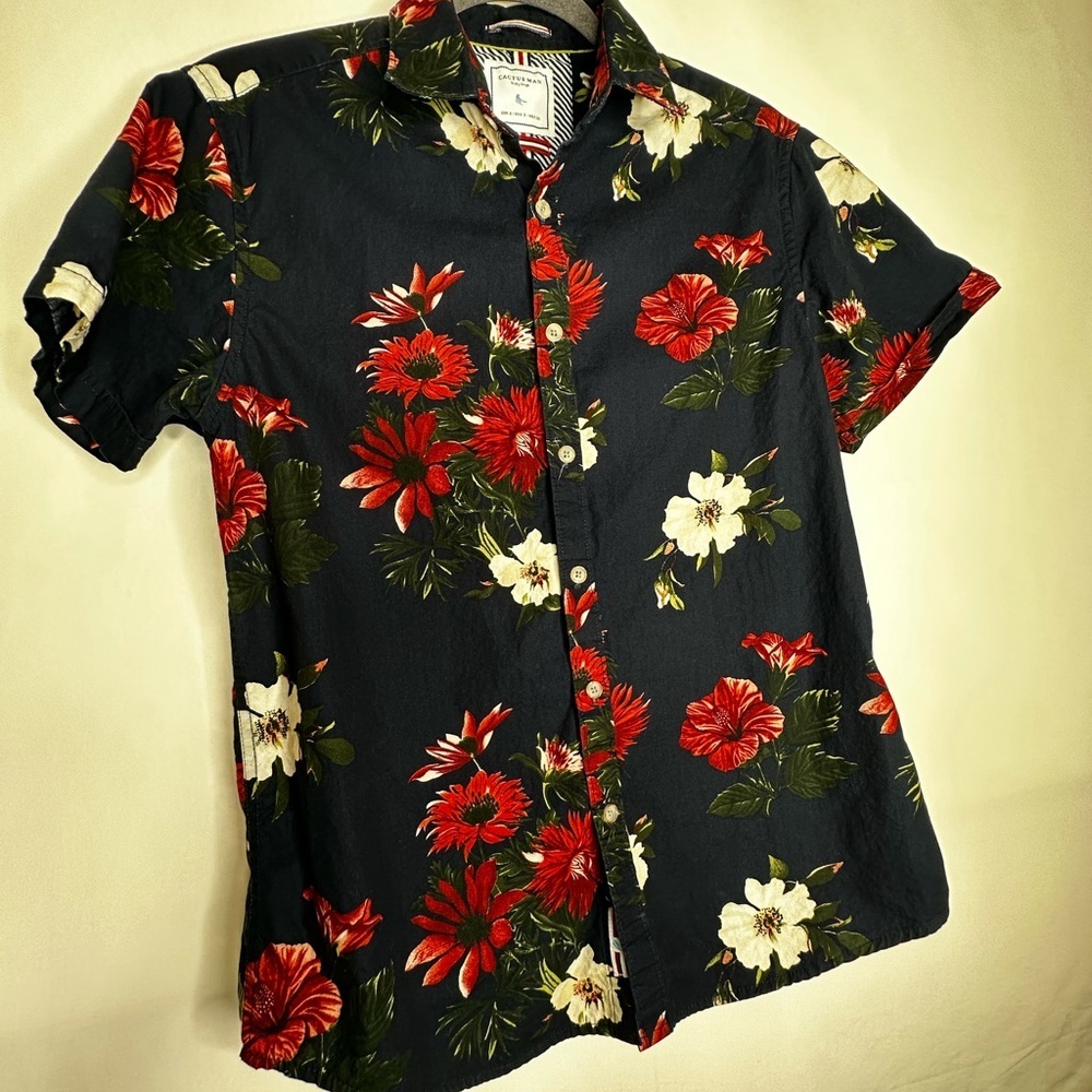 Cactus Navy Floral Button Down Shirt - Picture 2 of 5